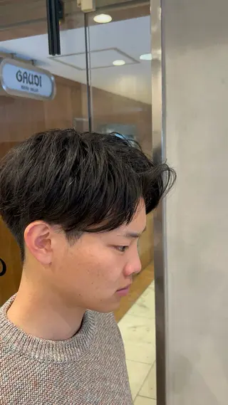 メンズ men's salon gaudi梅田茶屋町店所属・青木 星翔のヘアスタイル
