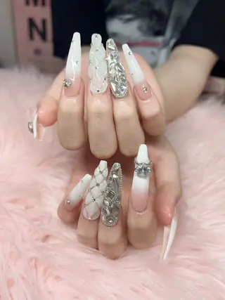 ネイル 💜MIYA nail 鶴見店のネイルデザイン