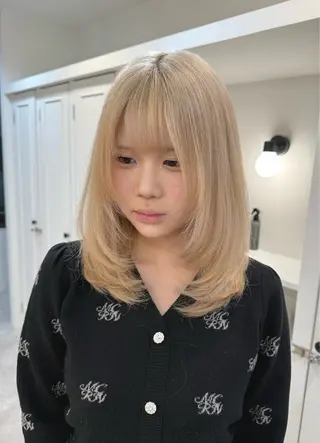 ミディアム カラー ヘアアレンジ SALOWIN京都河原町Suite店所属・外国人風レイヤー/ ハイトーンSHUのヘアスタイル