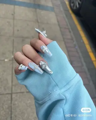 ネイル 波 なみのネイルデザイン