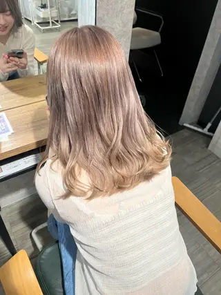 カラー 艶カラー/ 透明感カラー/AOIのヘアスタイル