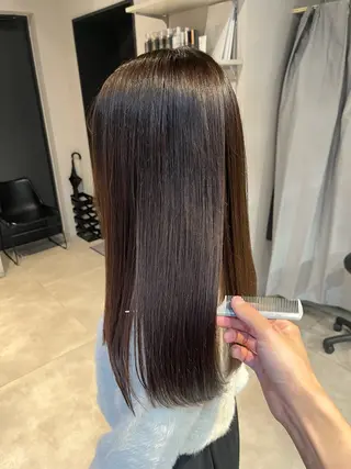 ロング カラー ベージュ/グレージュ 恵比寿/丸山陽平のヘアスタイル