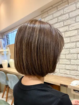 ミディアム カラー 清水 有実子のヘアスタイル