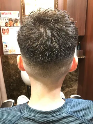 ショート メンズ プレミアムバーバー赤坂所属・野川 純麗のヘアスタイル