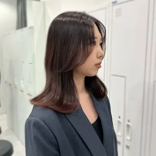 カラー 秋永 鈴のヘアスタイル