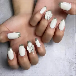 ネイル GRANDE OSU Anna 🧸💛のネイルデザイン