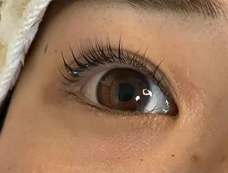 マツエク・マツパ NailandEye Lucaの眉毛・アイブロウイメージ