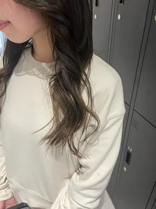 ロング カラー 暗髪カラー🫐パーマ おくだりんかのヘアスタイル