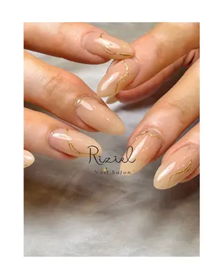 ネイル Riziel 💅のネイルデザイン