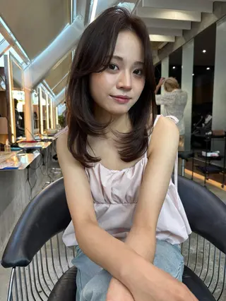 ミディアム カラー 【美髪矯正) 吉村　清志のヘアスタイル