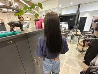 ロング カラー 大槻 ハルカのヘアスタイル