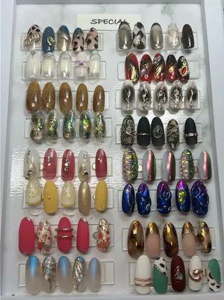 ネイル Nail & Divination Salon Splendore所属・齋藤 千聖のネイルデザイン