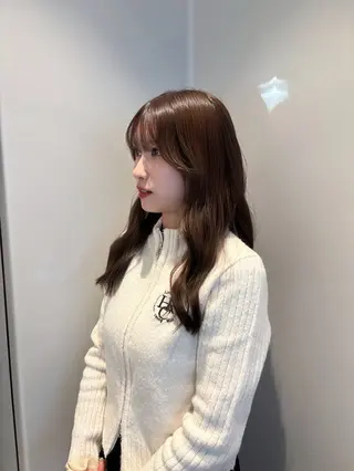 セミロング カラー 髪質改善カラー ベージュ🤎YUMEのヘアスタイル