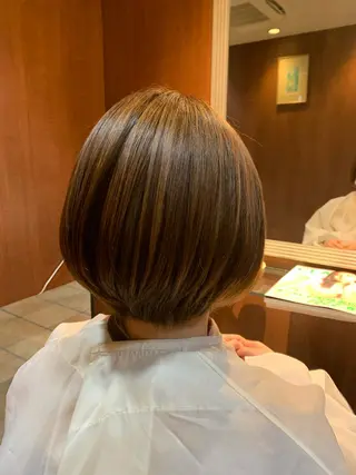 ショート 武田尚子🌸 自然に仕上がる矯正のヘアスタイル