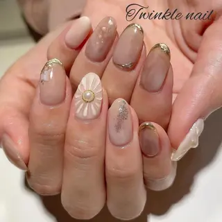 ネイル 中井 綾香の眉毛・アイブロウイメージ