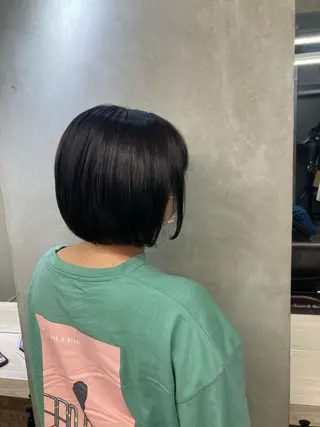 ショート カラー ブリーチ&似合せボブ 田中寛十のヘアスタイル