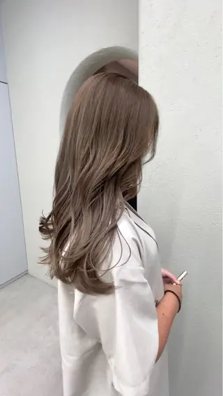 ロング カラー 高松 沙耶のヘアスタイル