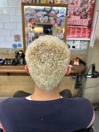 ショート MERICAN BARBERSHOP®︎ KOBE所属・モチヅキ タツキのヘアスタイル
