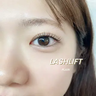 マツエク・マツパ PLAIN所属・PLAIN 吉田の眉毛・アイブロウイメージ