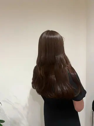 ロング カラー 朝野 美華のヘアスタイル