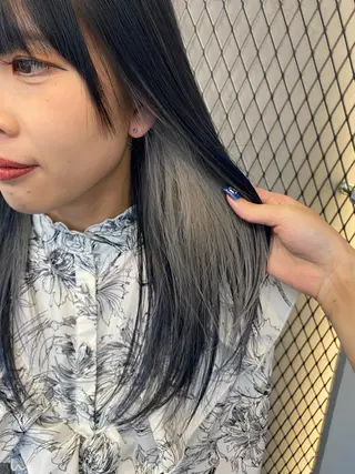 セミロング ななみ/博多/ ブリーチ/ハイトーンのヘアスタイル