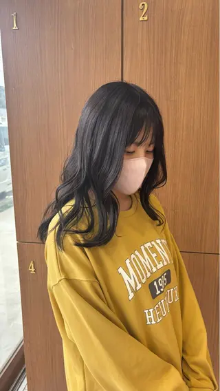 セミロング ヘアアレンジ 能勢 莉里花のヘアスタイル