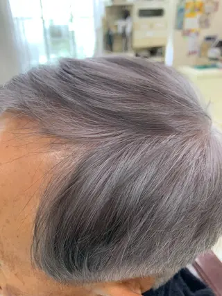 カラー 竹内 秀美のヘアスタイル