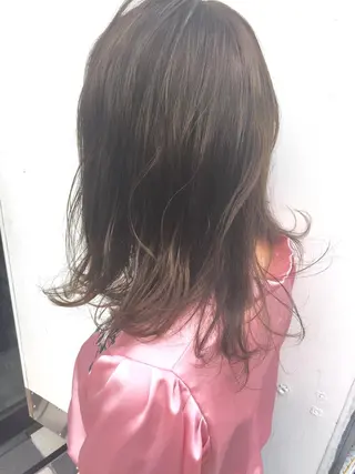 ミディアム カラー ニシオカ タクヤのヘアスタイル