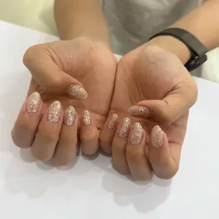ネイル 深井 聖羅のネイルデザイン