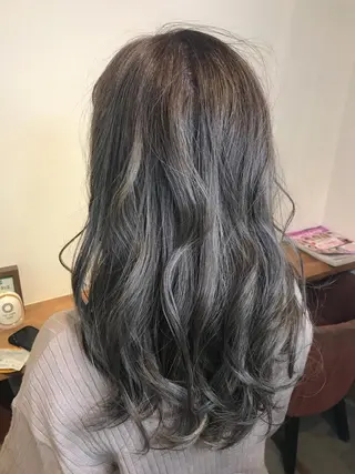 ロング chill out 塚口本町店のヘアスタイル