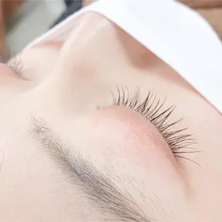 マツエク・マツパ WE RULE 札幌店 【ウィールール 札幌店】所属・✨️大人ショート 髙橋朋花のヘアスタイル