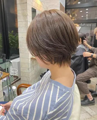 ショート カラー パーマ ヘアアレンジ メンズ キッズ ネイル マツエク・マツパ ハイライト、レイヤー カット/西梅田/中西のヘアスタイル