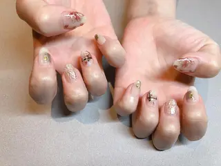 ネイル iiloo aromaworksのネイルデザイン