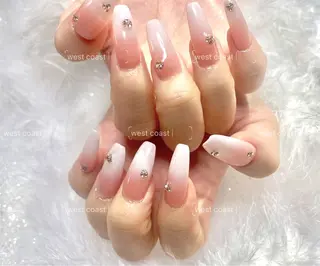 ネイル リボン、ガーリー パーツ放題専門店のネイルデザイン