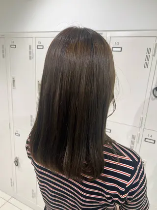 セミロング カラー 暖色カラー🌹 中山由梨のヘアスタイル