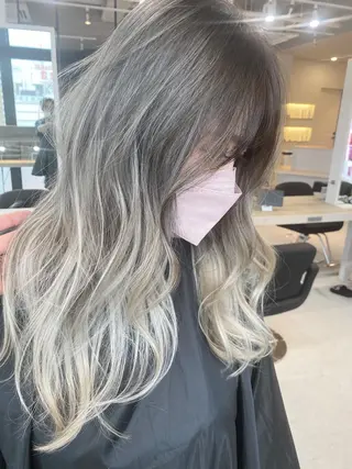 セミロング カラー ヘアアレンジ ネイル マツエク・マツパ アイブロウ 井上 一平のヘアスタイル