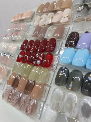 ネイル PEACE Aliceのネイルデザイン