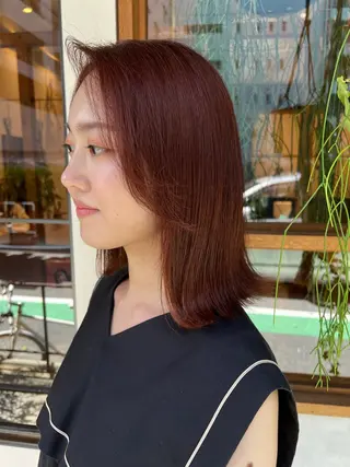 ミディアム ENIF 大島 芽生のヘアスタイル