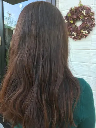 ロング ビヨウシツトリコ よねたにみなのヘアスタイル