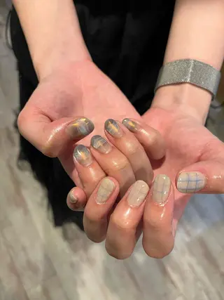 ネイル une／YUKINA 🫧大人nuanceのネイルデザイン