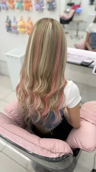 ロング 大古 楓のヘアスタイル