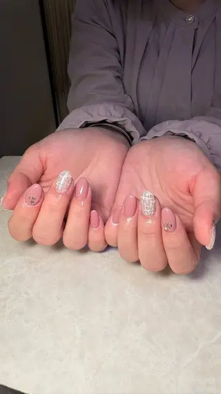 ネイル 三輪 彩美春のネイルデザイン