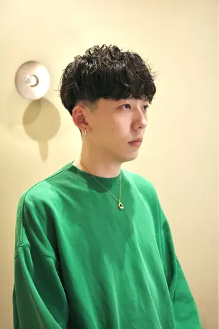 パーマ メンズ 加藤 祐斗のヘアスタイル