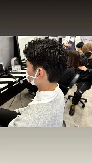 メンズ Hui.所属・縮毛矯正・髪質改善 特化 出納 直起のヘアスタイル