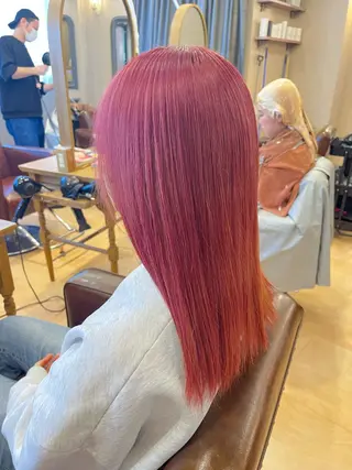 セミロング カラー 髪質改善×ケアブリー チ特化【ケンタ】のヘアスタイル