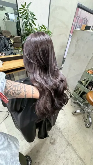 ロング カラー AiM エイム　韓国レイヤーのヘアスタイル