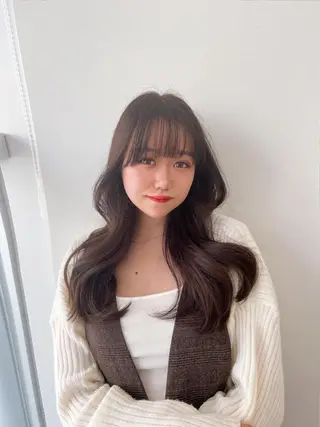 ロング 韓国ヘア レイヤーカットのヘアスタイル