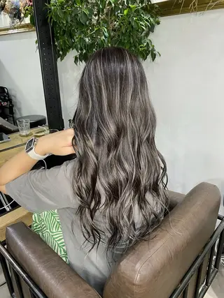 ロング 山影✨バレイヤージュ ハイライト✨メンズ◎のヘアスタイル