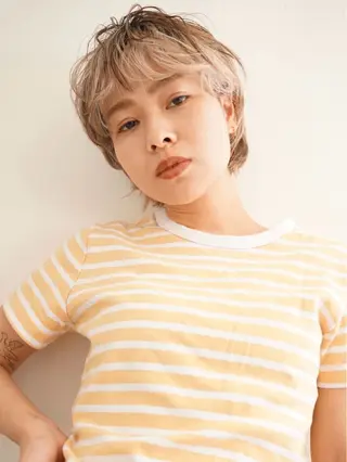 ショート カラー china/ボブ/ ブリーチカラーのヘアスタイル