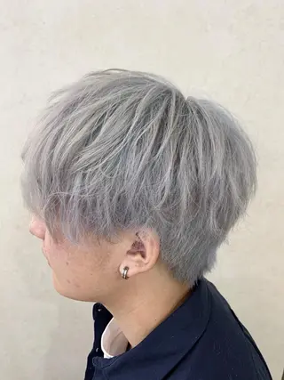 ショート カラー 倉林隆一🐈 ダブルカラー/艶髪のヘアスタイル